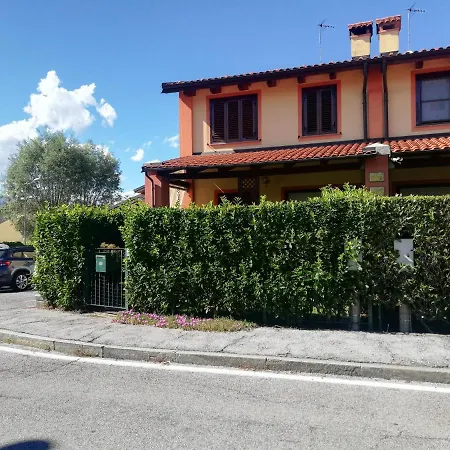 Intero Elisa 2 Box Auto Giardino Villa