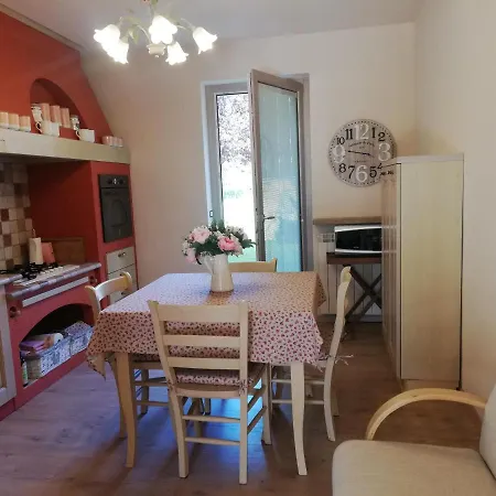 Villa Intero Elisa 2 Box Auto Giardino *