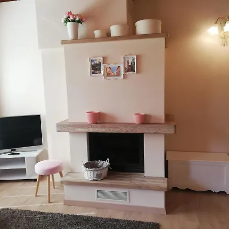 Villa Intero Elisa 2 Box Auto Giardino *